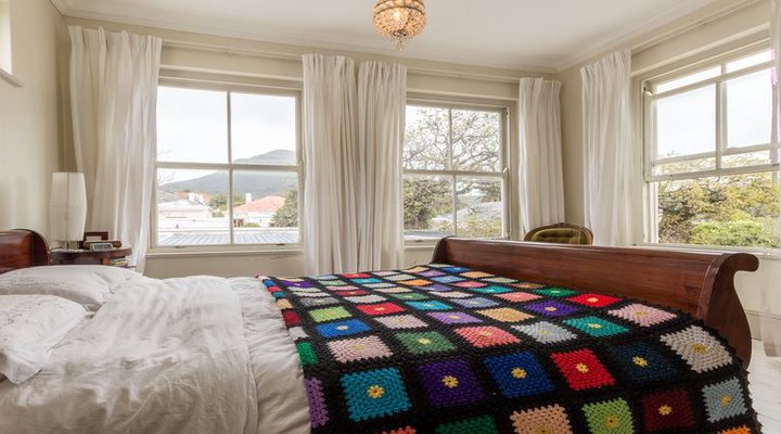 Stunning 6 Bedroom House In Central Cape Town