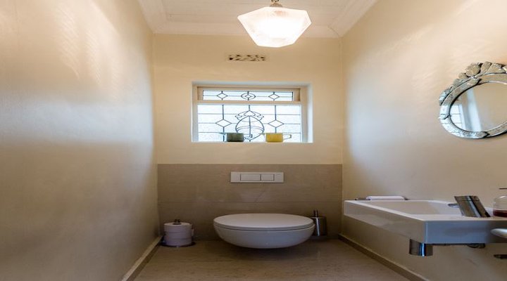 Stunning 6 Bedroom House In Central Cape Town