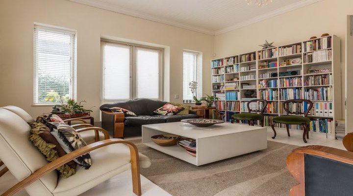 Stunning 6 Bedroom House In Central Cape Town