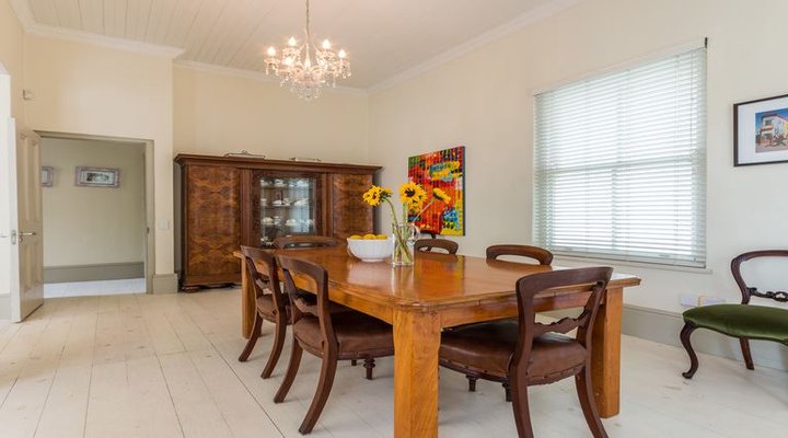 Stunning 6 Bedroom House In Central Cape Town