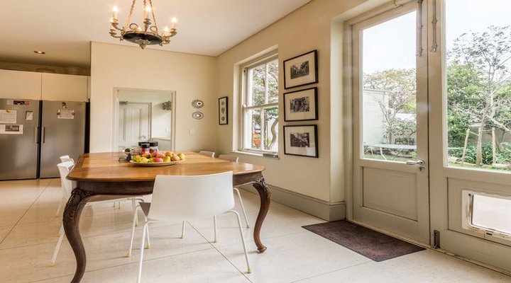 Stunning 6 Bedroom House In Central Cape Town
