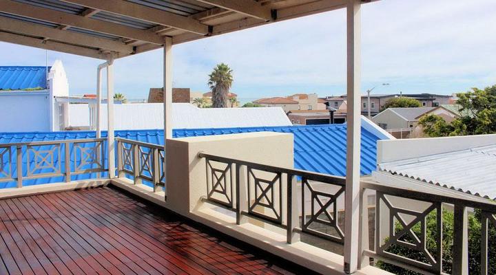 Double storey seaside home