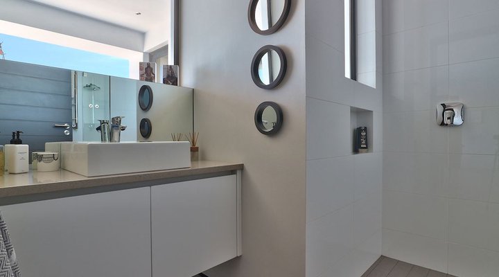 CAMPS BAY BREATH OF LIFE Protea Apartment