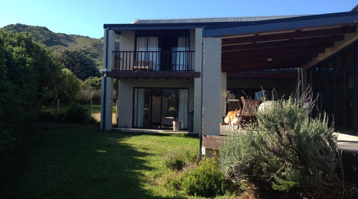 Seaview Hideaway