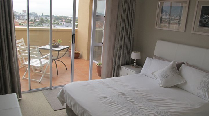 Villa Italia - Self Catering Penthouse, Century City