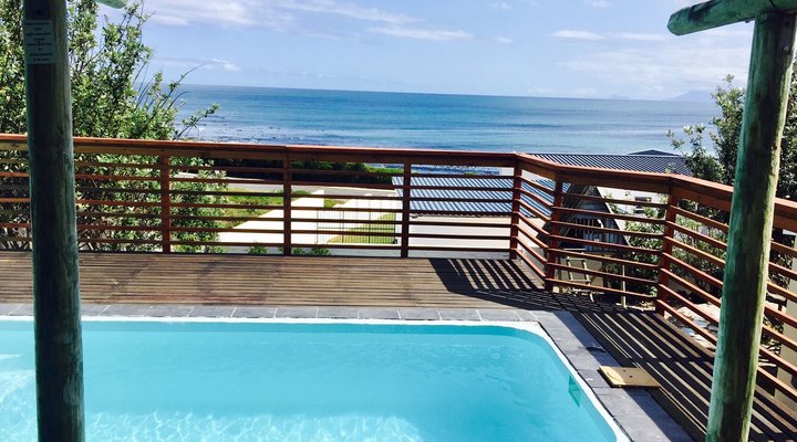 Beach Bungalow with Amazing Ocean Views