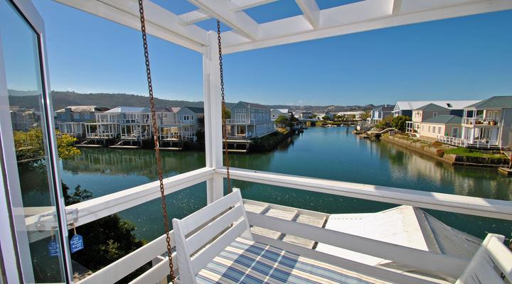 Delightful Luxury Beach House 