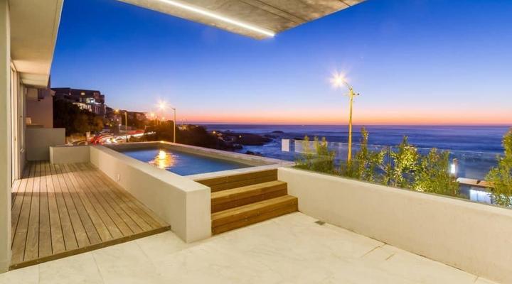 Onyx Luxury Apartment