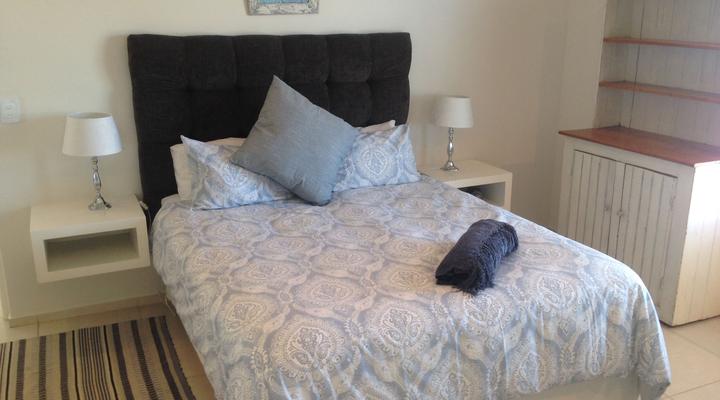 Perfect 10 - Front of House