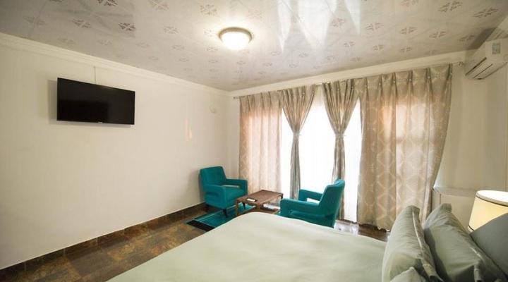 FullMoon Paradise Lodge