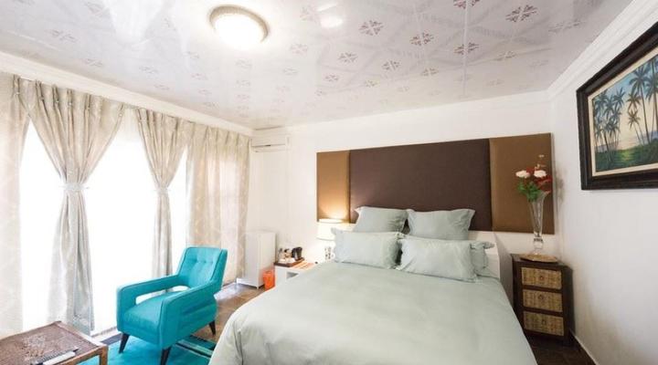 FullMoon Paradise Lodge