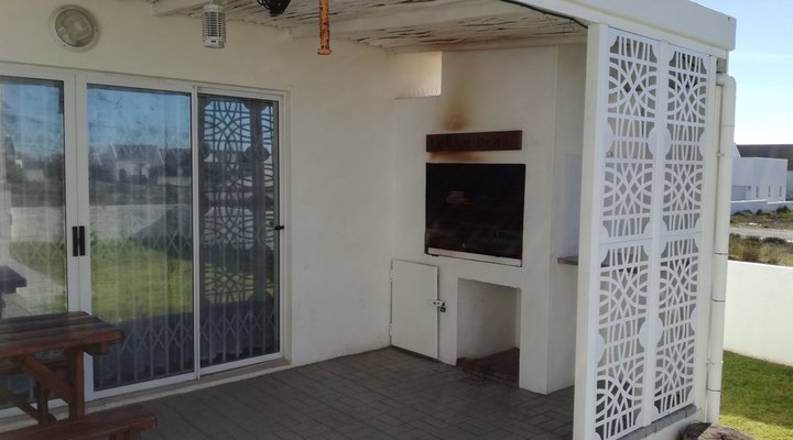 Comorant House