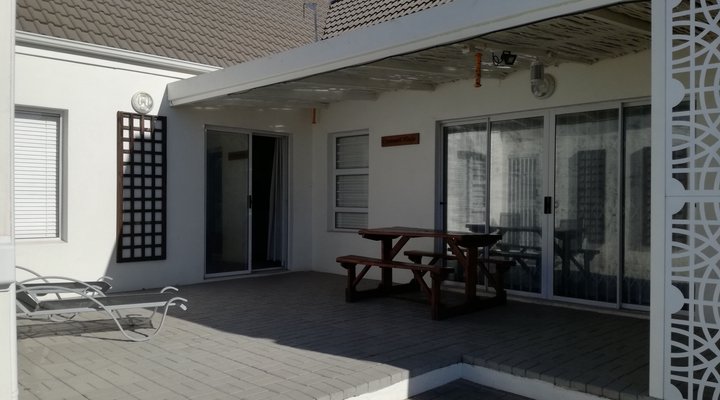 Comorant House