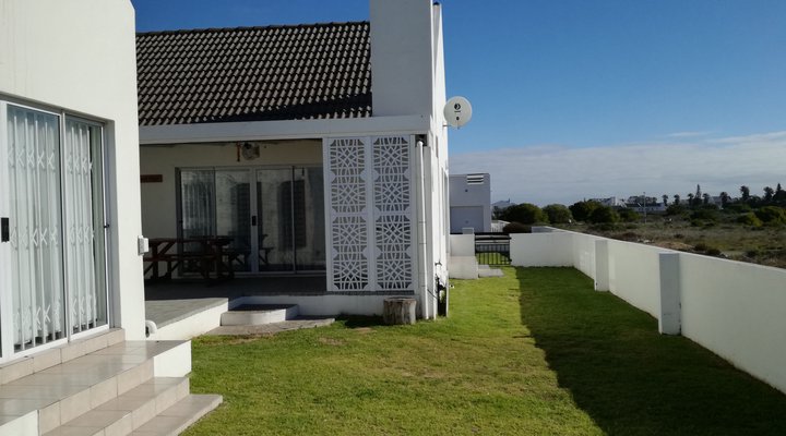 Comorant House