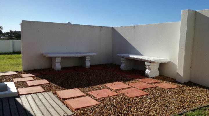 Comorant House