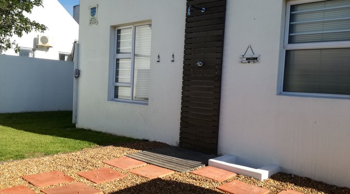 Comorant House