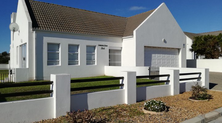 Comorant House