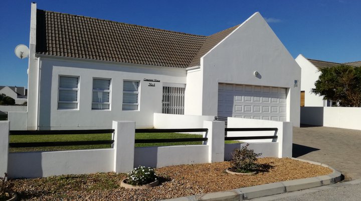 Comorant House