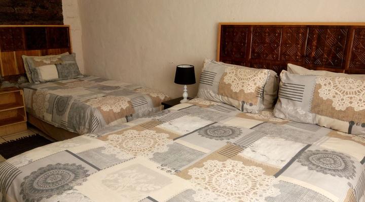 Die Hok Bachelor Flats