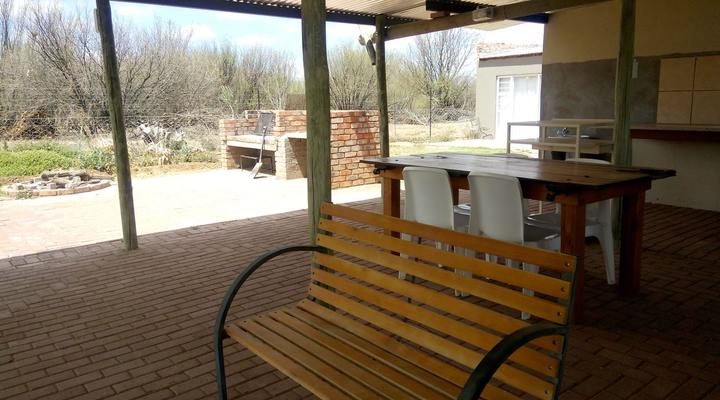 Die Hok Bachelor Flats