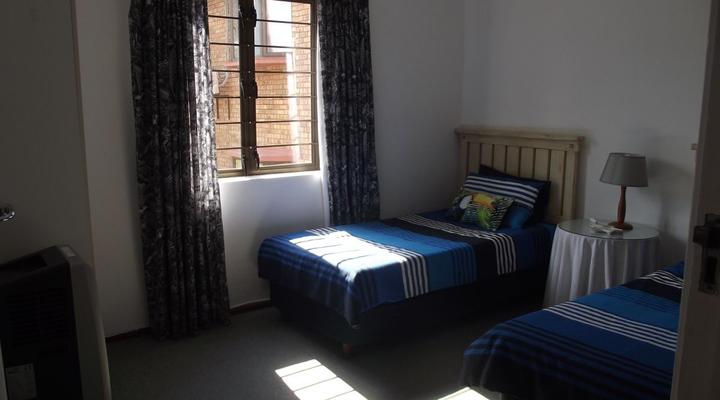 Hibbers on the beach