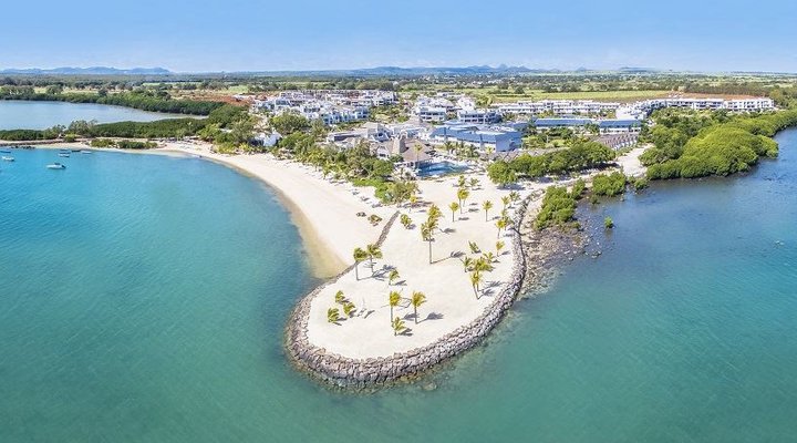 Azuri Resort