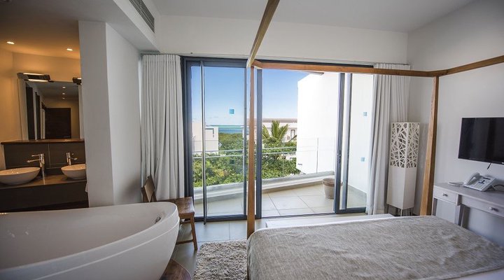 Azuri Resort