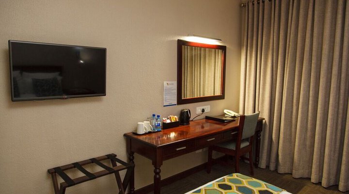 Forever Hotel @ White River