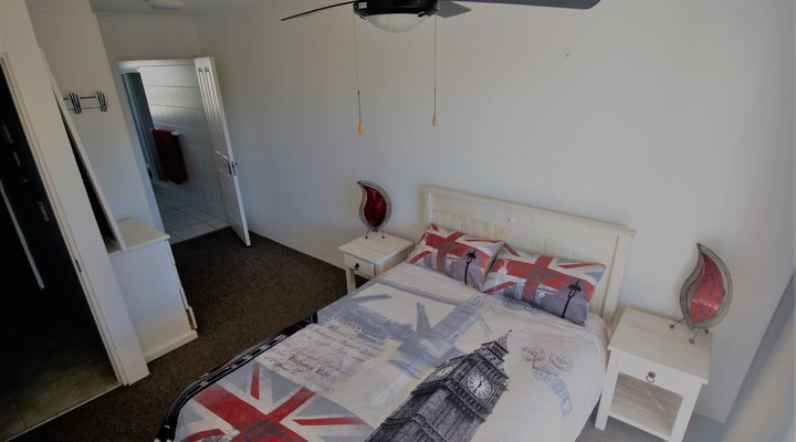 Cera Holiday House