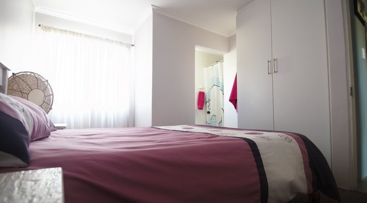Cera Holiday House