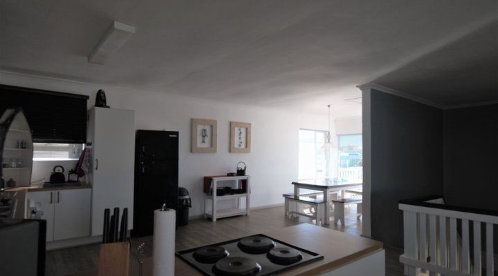 Cera Holiday House