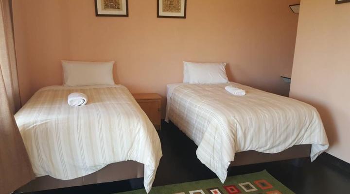 Mayoloza Bed and Breakfast