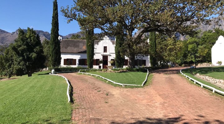 Mountain Shadows Country Manor