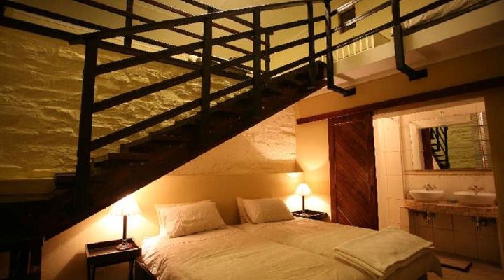 Vineyard Country Lodge