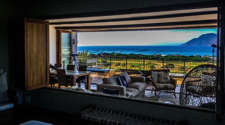 Mountain and Sea Apartment 3