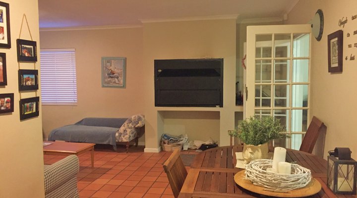 Voelklip Holiday Home ON 5th