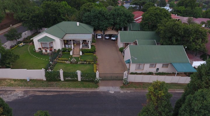 De Rozenhof Guest Cottages