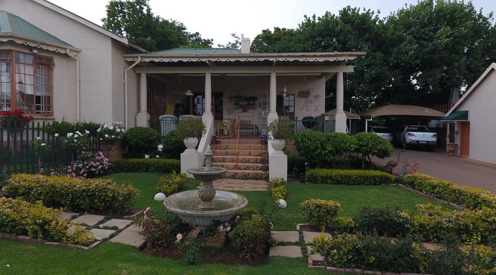 De Rozenhof Guest Cottages