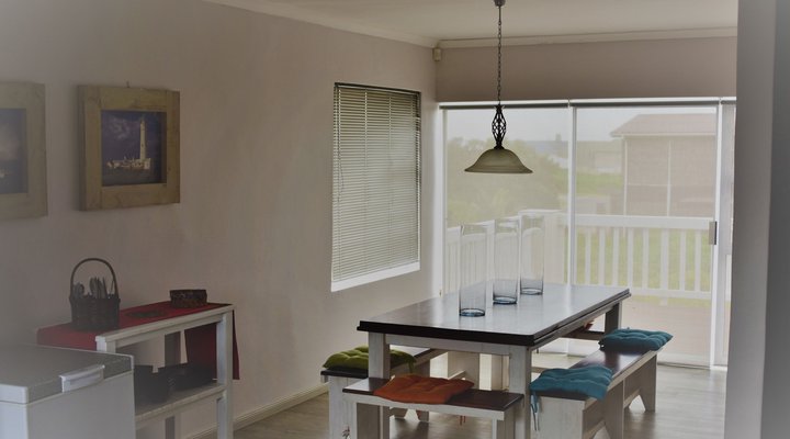 Cera Holiday House