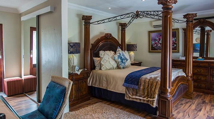 Meraki Country Manor 