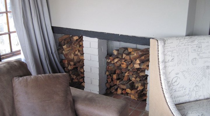 Over The Edge Cottage 1