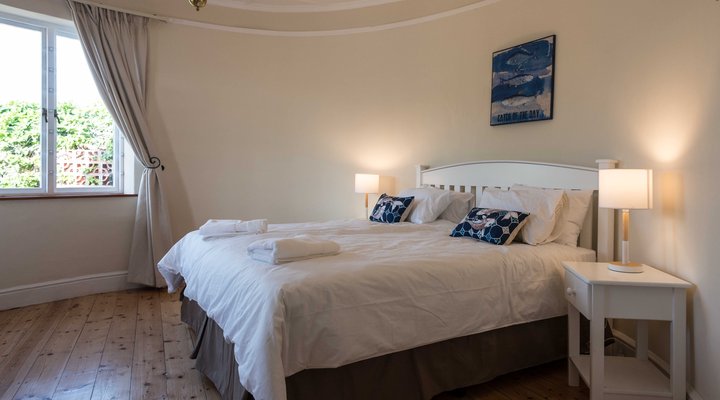 Sea Cottage: House