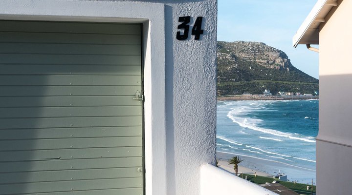 Sea Cottage: House