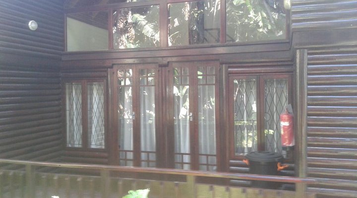 35 Umkobi Lodge