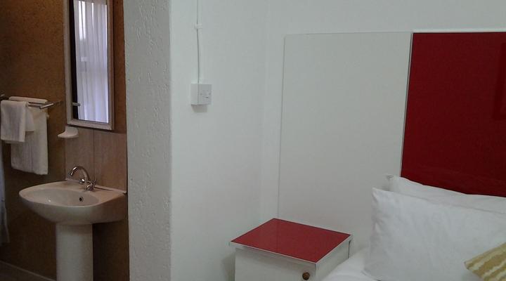 Keeme-Nao Self Catering Apartments