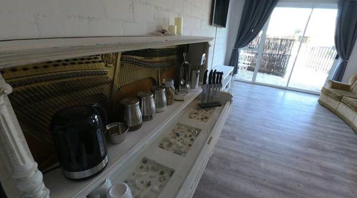 40 On Blue Rock Accommodation Somerset West