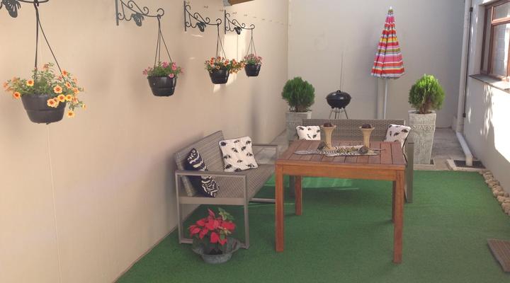 Barlinka lane Flatlet/self-catering