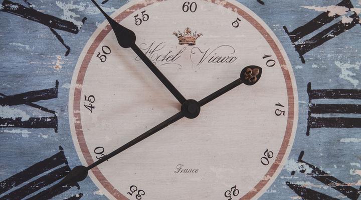 A Hilltop Country Retreat