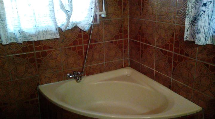 De Plaas Guest House