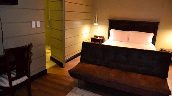 The Gables - Zebras on your doorstep!